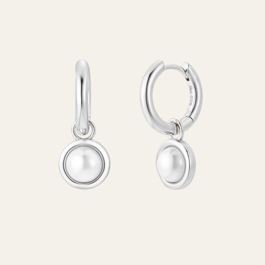 Lilia Pearl Earrings in silver
