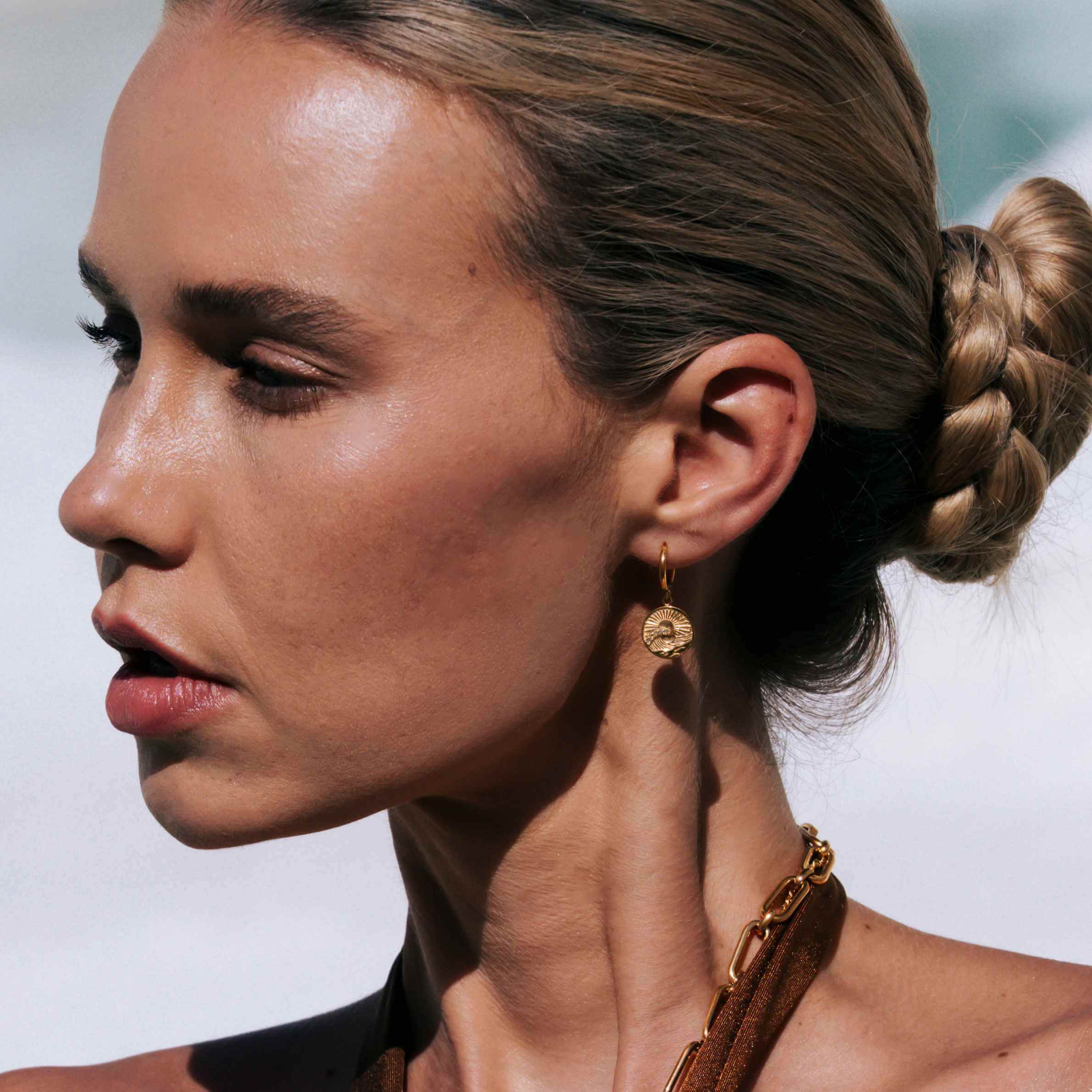 Ride The Wave Drop Earrings - Gold
